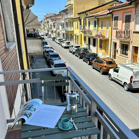 Appartamento Sole E Mare - Viareggio Esterno foto